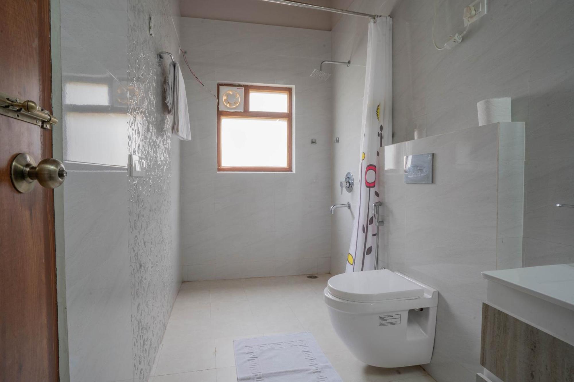Hostie Sahasrara-3Bhk Chalets, Majkhali, Ránikhet Kültér fotó